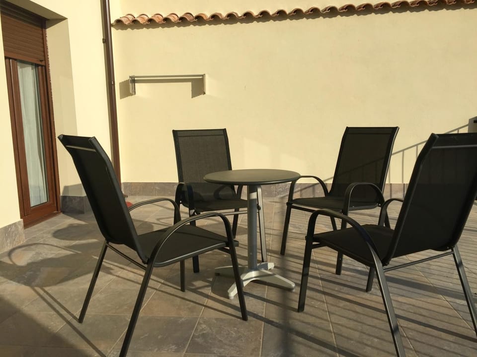 Patio, Day