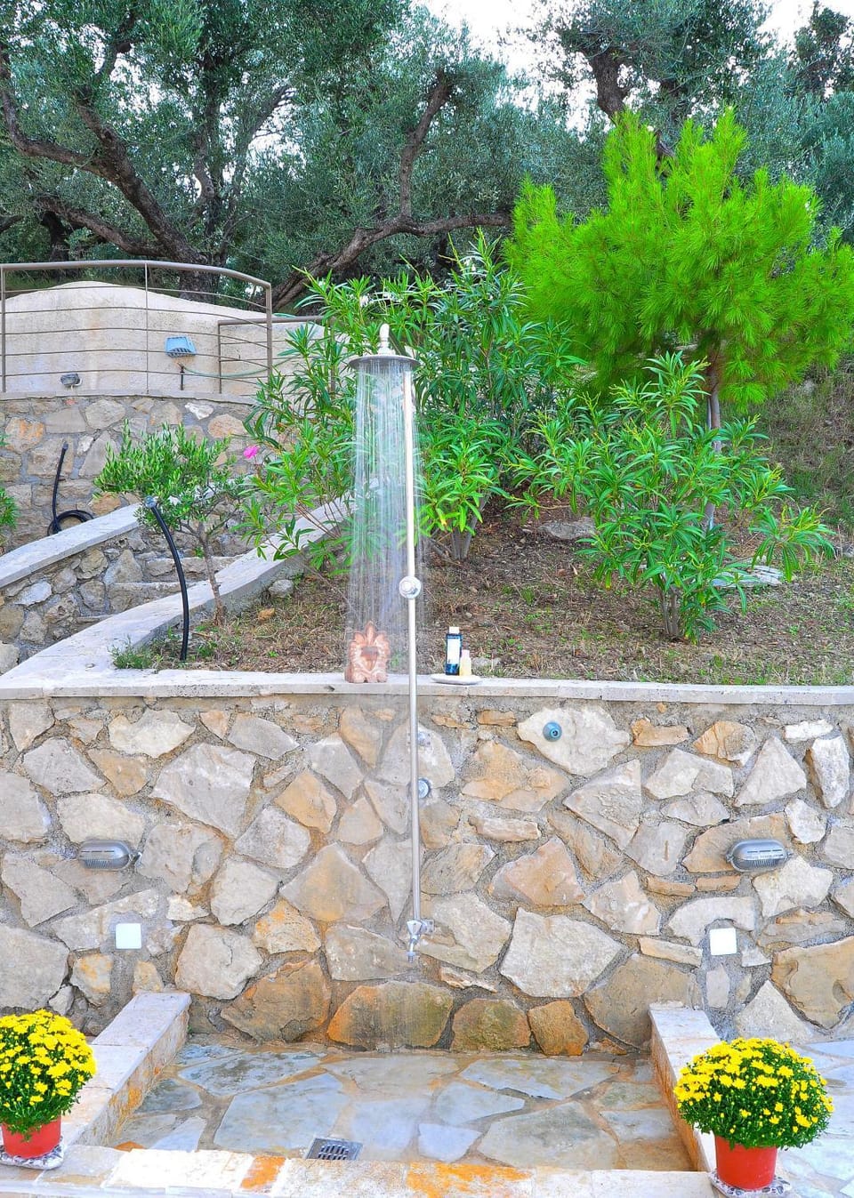 Shower, Garden