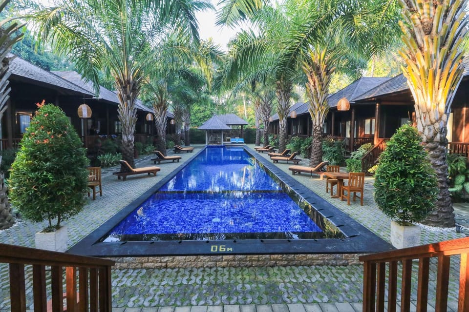 Pool view, Swimming pool, Swimming pool