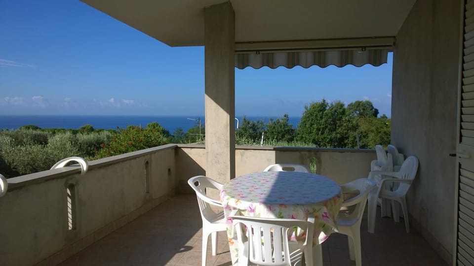 Balcony/Terrace, Garden view, Sea view