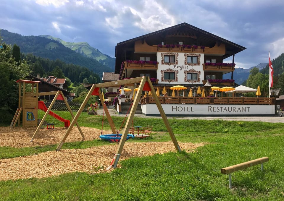 Facade/entrance, Summer, Children play ground, Garden, Balcony/Terrace