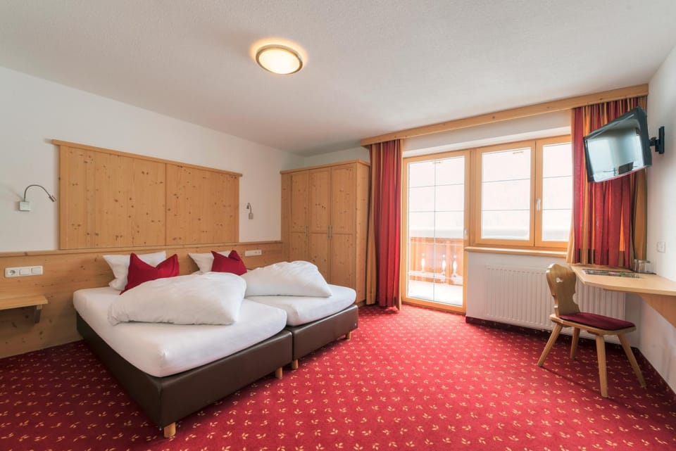 Bacherhof Bed and Breakfast in Saint Anton am Arlberg