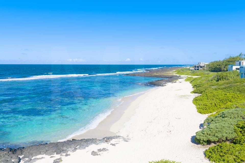 Nearby landmark, Beach