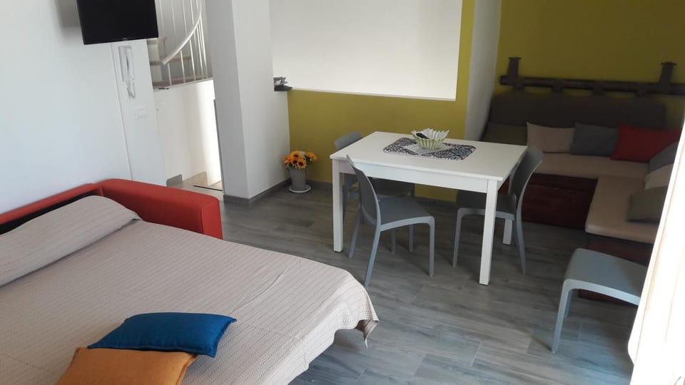 Communal lounge/ TV room, Photo of the whole room