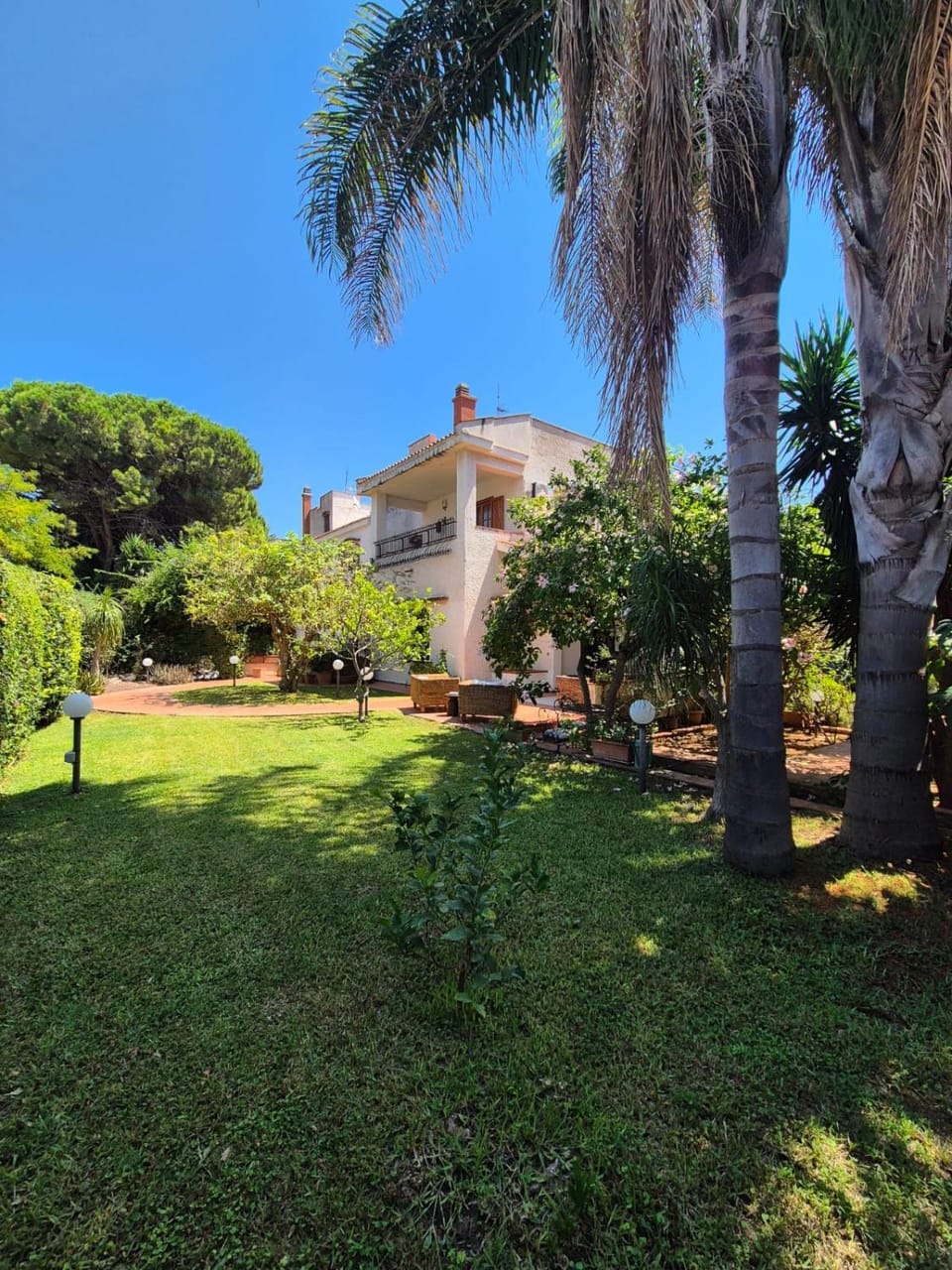 Property building, Garden