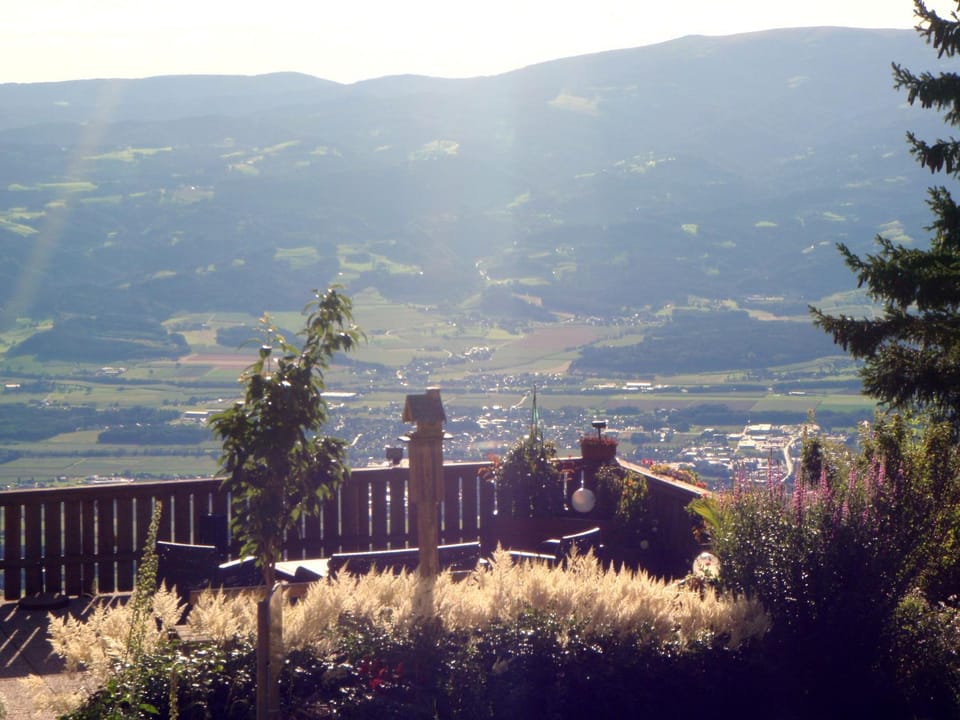 Garden, View (from property/room), Autumn