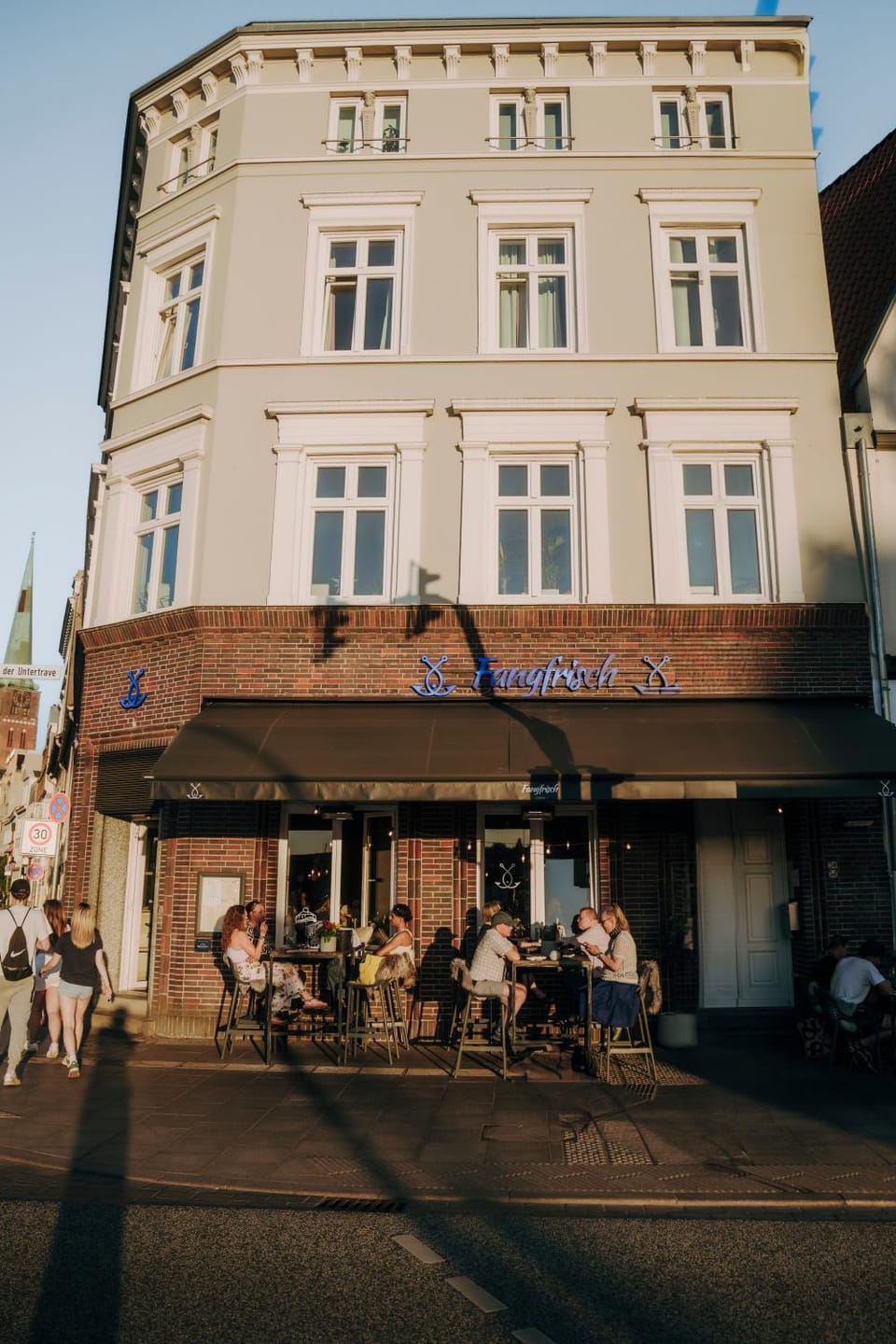 Property building, Restaurant/places to eat