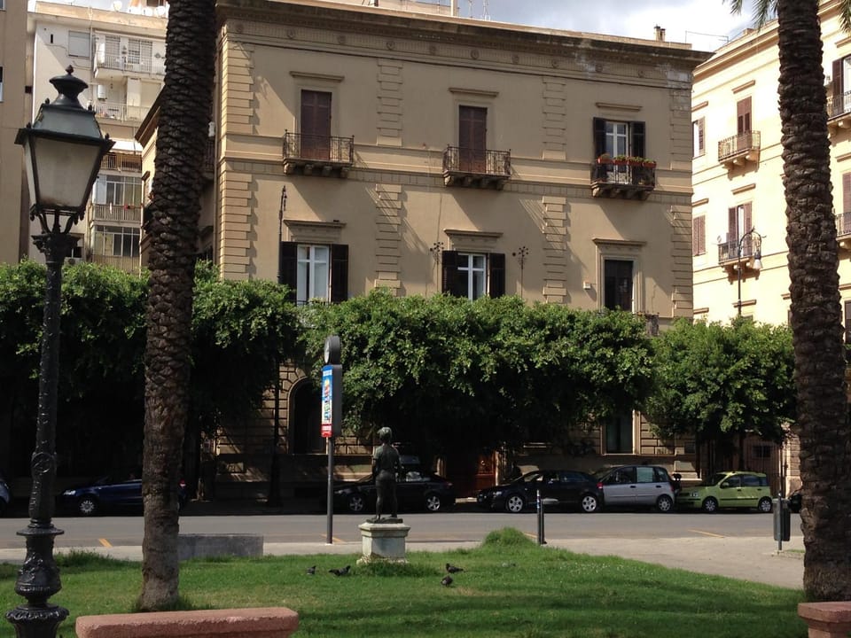 Property building, Facade/entrance, View (from property/room), Street view