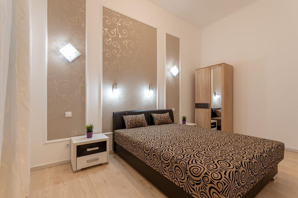 Bed, Bedroom, wardrobe