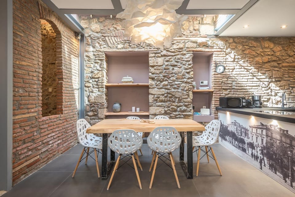 Contemporary Acropolis House House in Athens