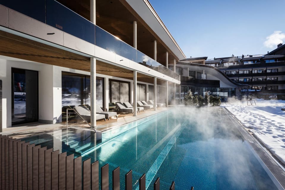 Spa and wellness centre/facilities, Swimming pool