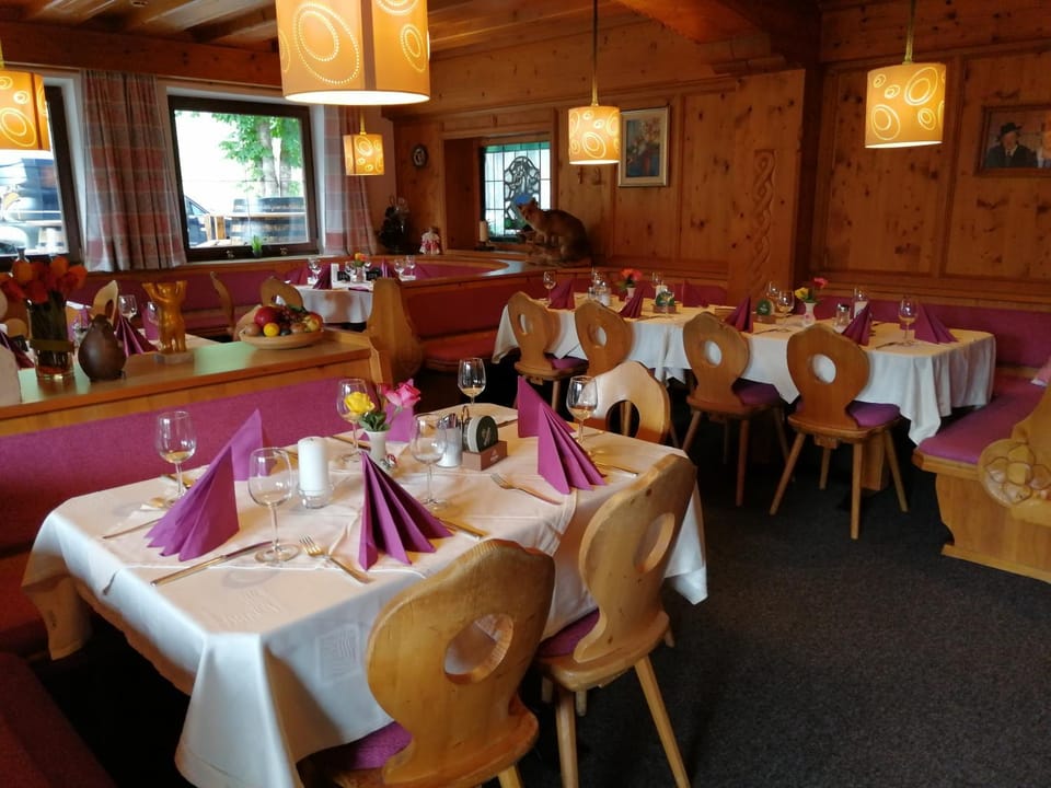 Restaurant/places to eat