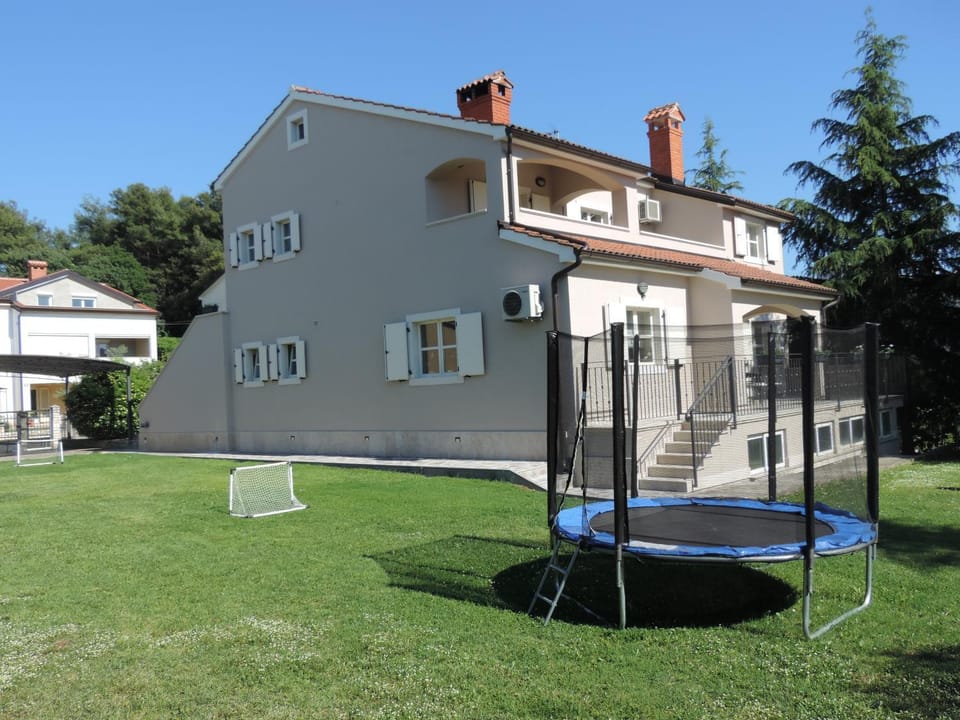 Property building, Garden view
