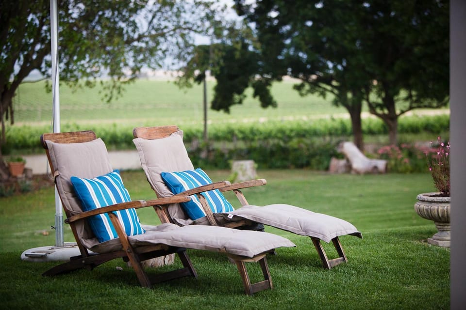 Natural landscape, Garden, Seating area, Swimming pool, sunbed