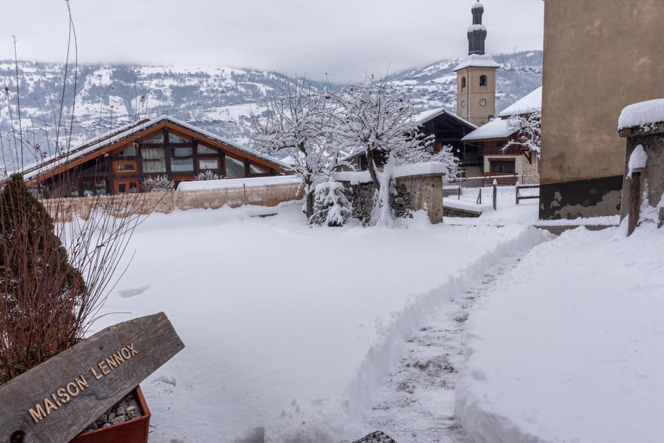 Property building, Winter