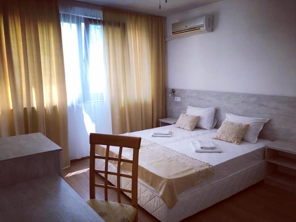 Стаи за гости Южни нощи Hotel in Burgas Province