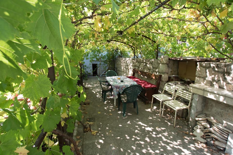 Garden, Seating area