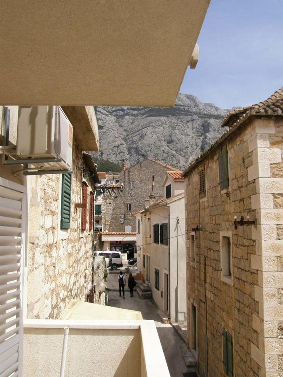 On site, Street view