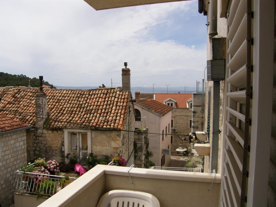 City view, Street view