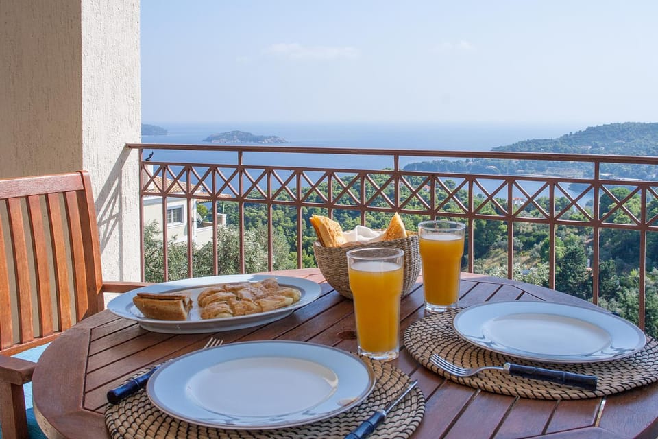 View (from property/room), Balcony/Terrace, Breakfast
