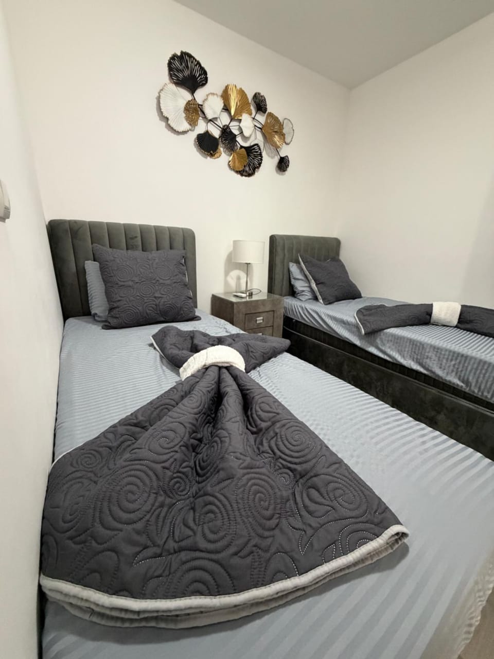 Bed, Photo of the whole room, Bedroom, furniture, storage, air conditioner