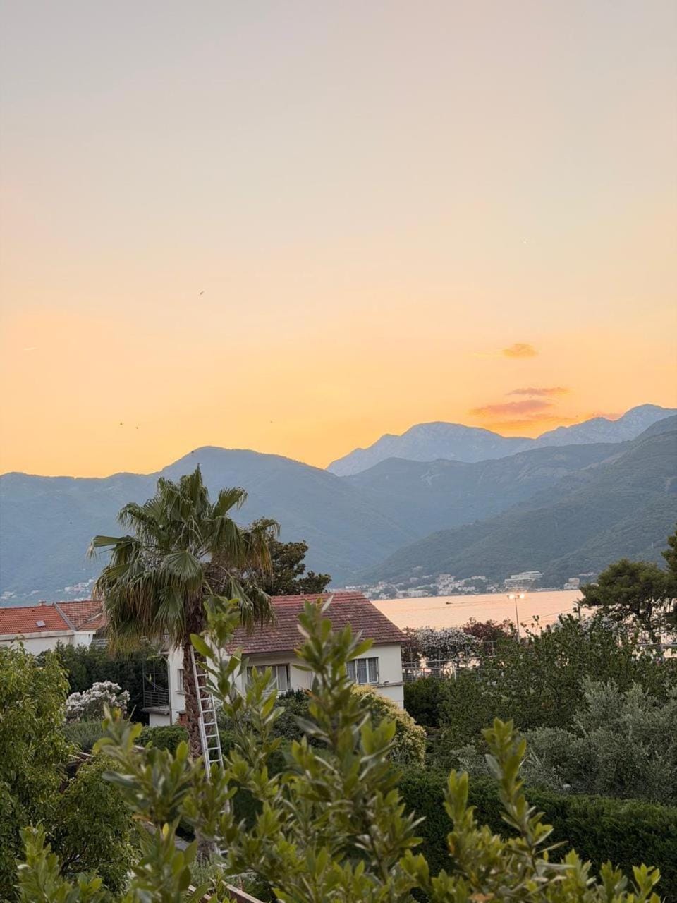 Day, Natural landscape, View (from property/room), Mountain view, Sea view, Sunset