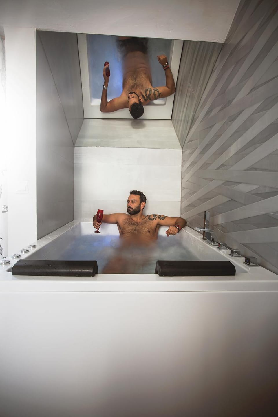 People, Hot Tub