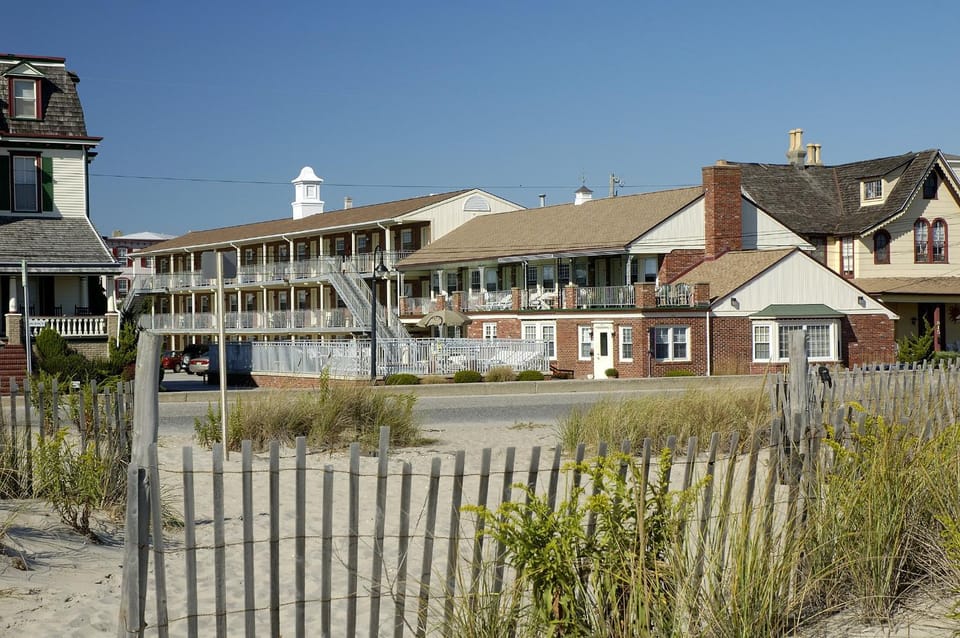 Facade/entrance, Beach