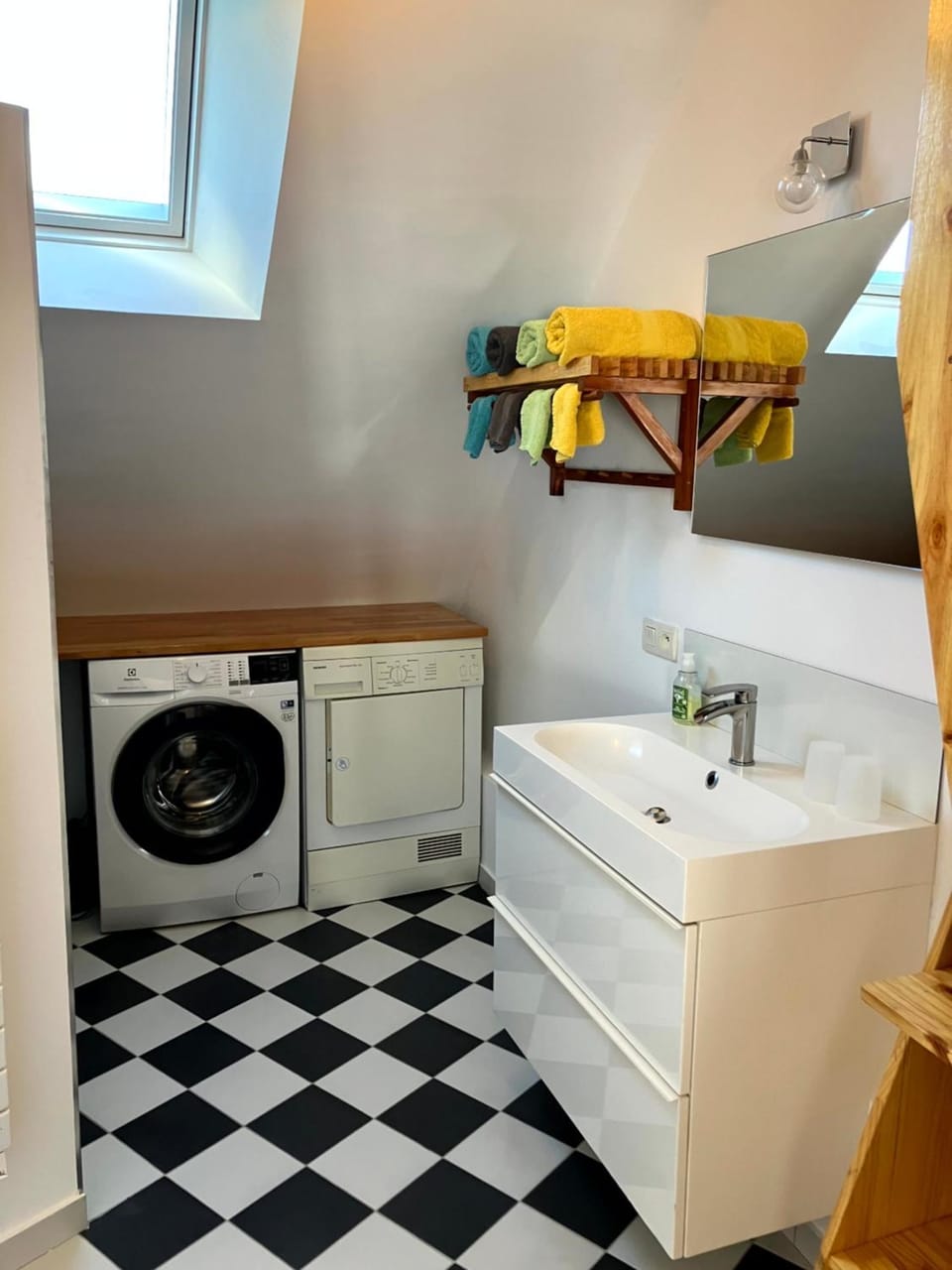 Bathroom, washing machine, dryer