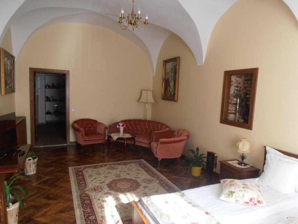 Bed, Living room, Seating area