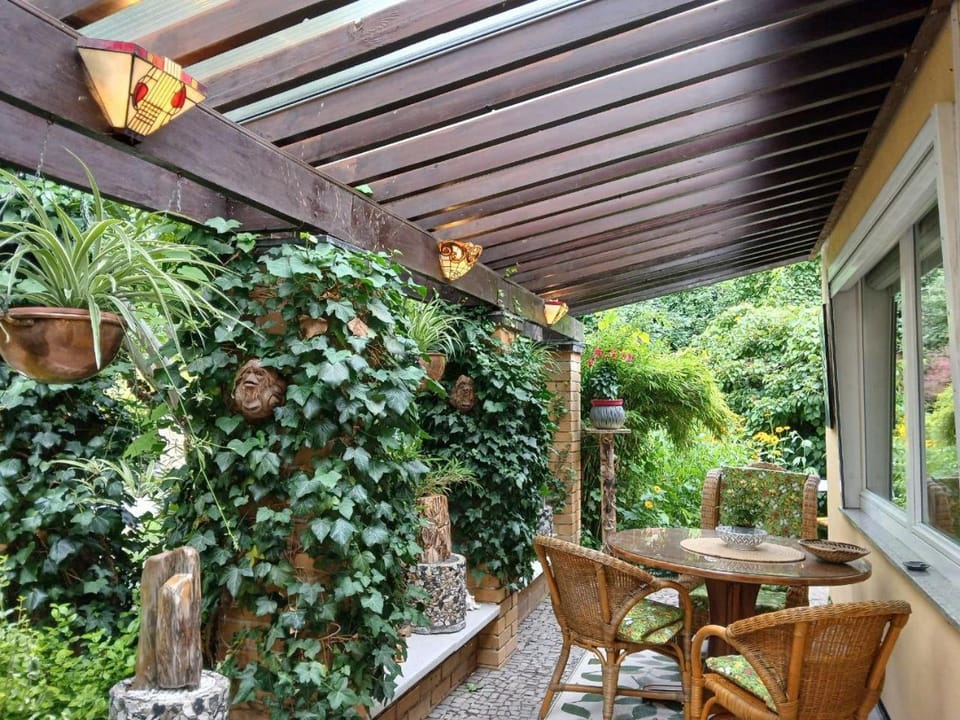 Patio, Garden, View (from property/room), Balcony/Terrace, Dining area, Garden view