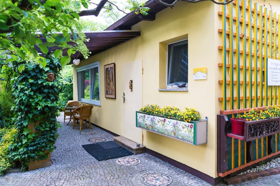 Facade/entrance, Garden view