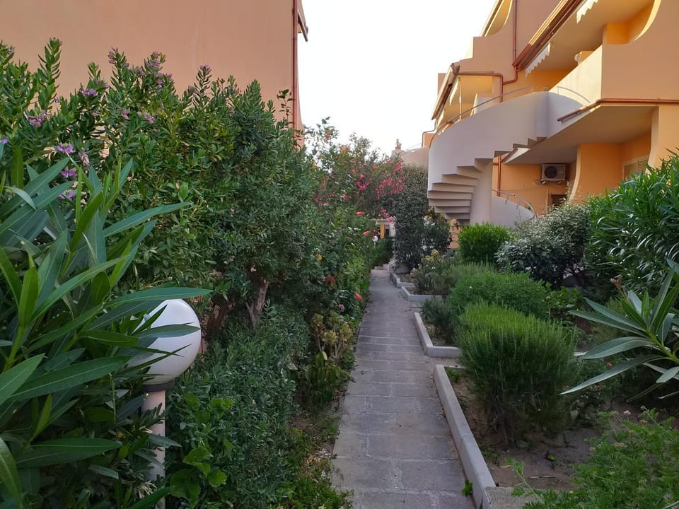 Garden, Garden