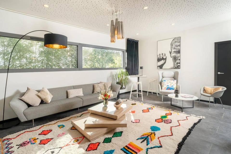 Living room, Lounge or bar