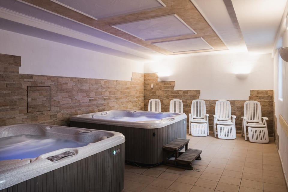 Hot Tub, Spa and wellness centre/facilities, Spa and wellness centre/facilities