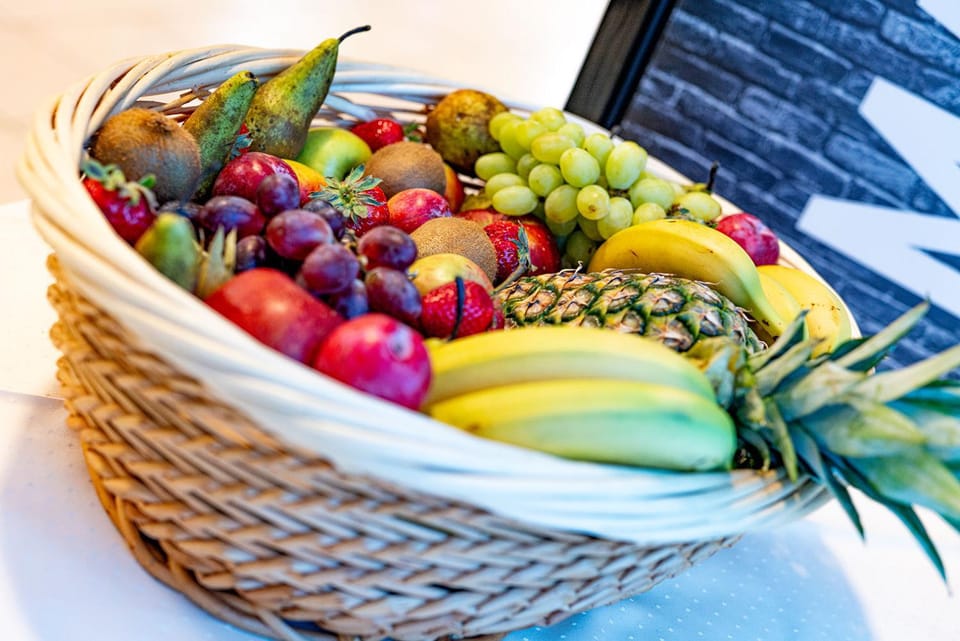 Business facilities, Food