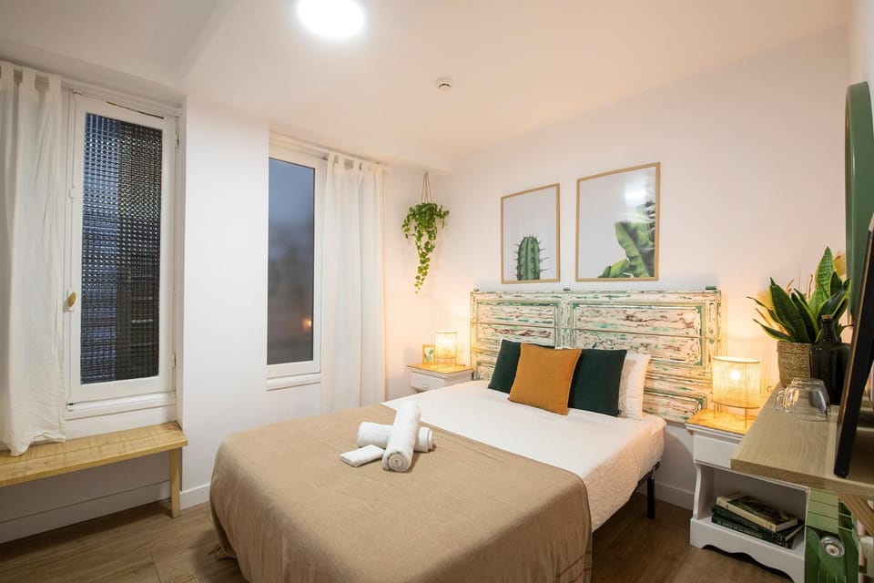 Off Beat Guesthouse - Self-check-in Bed and Breakfast in San Sebastian