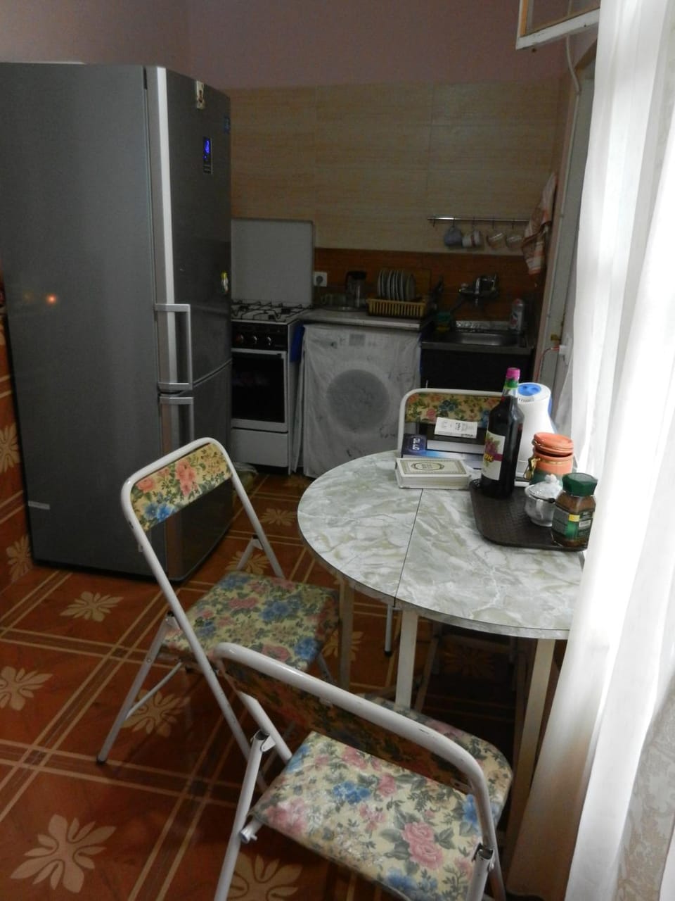 Coffee/tea facilities, Kitchen or kitchenette, Seating area, Dining area