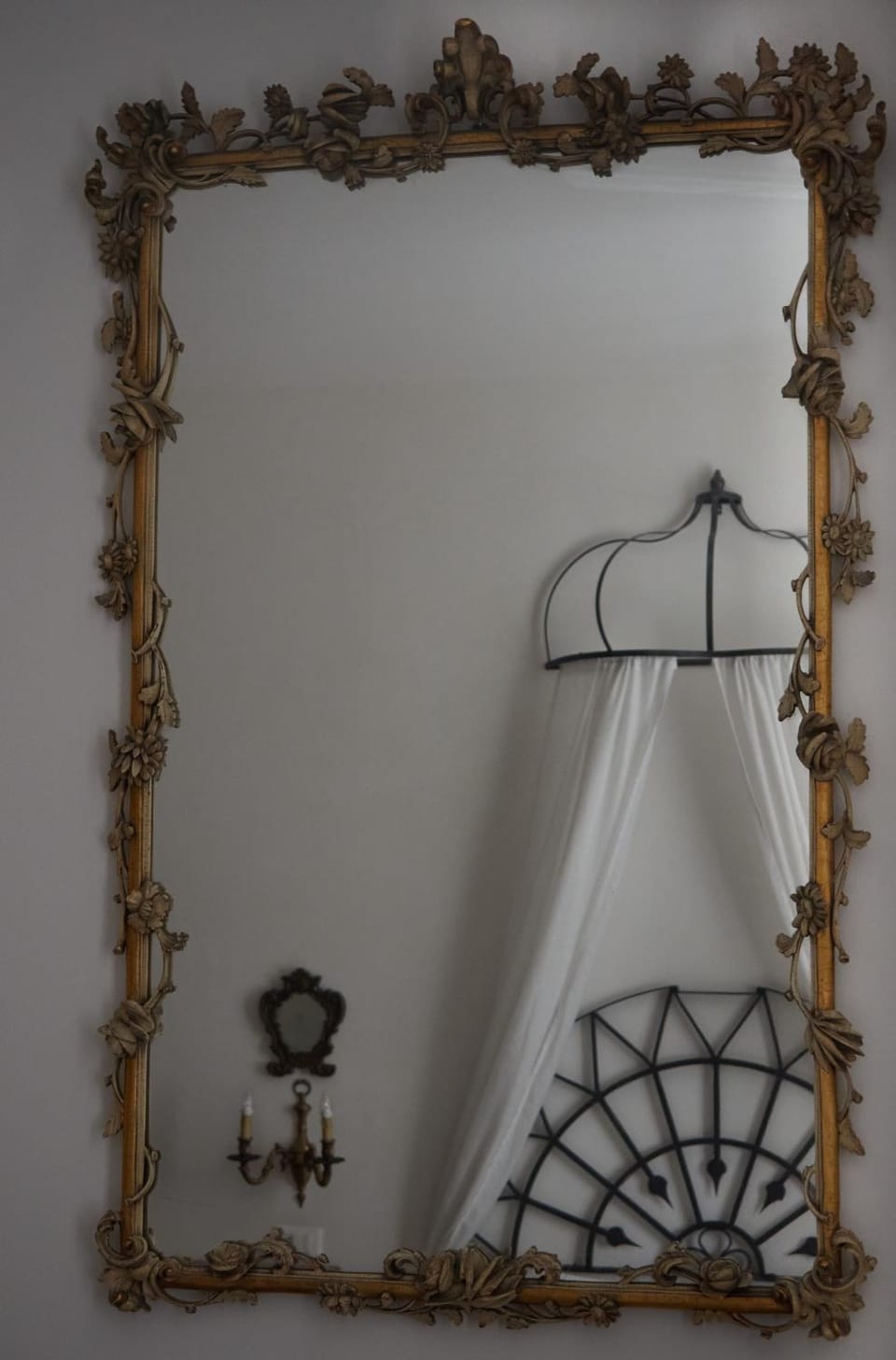 Decorative detail