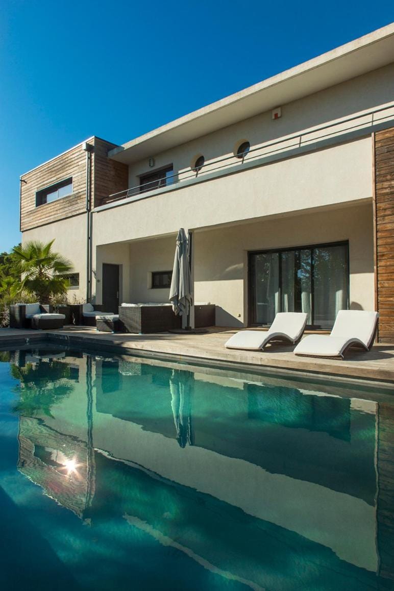 Facade/entrance, Pool view, Pool view