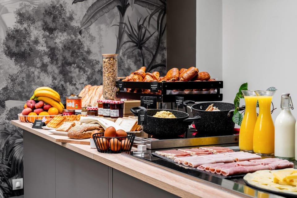 Buffet breakfast