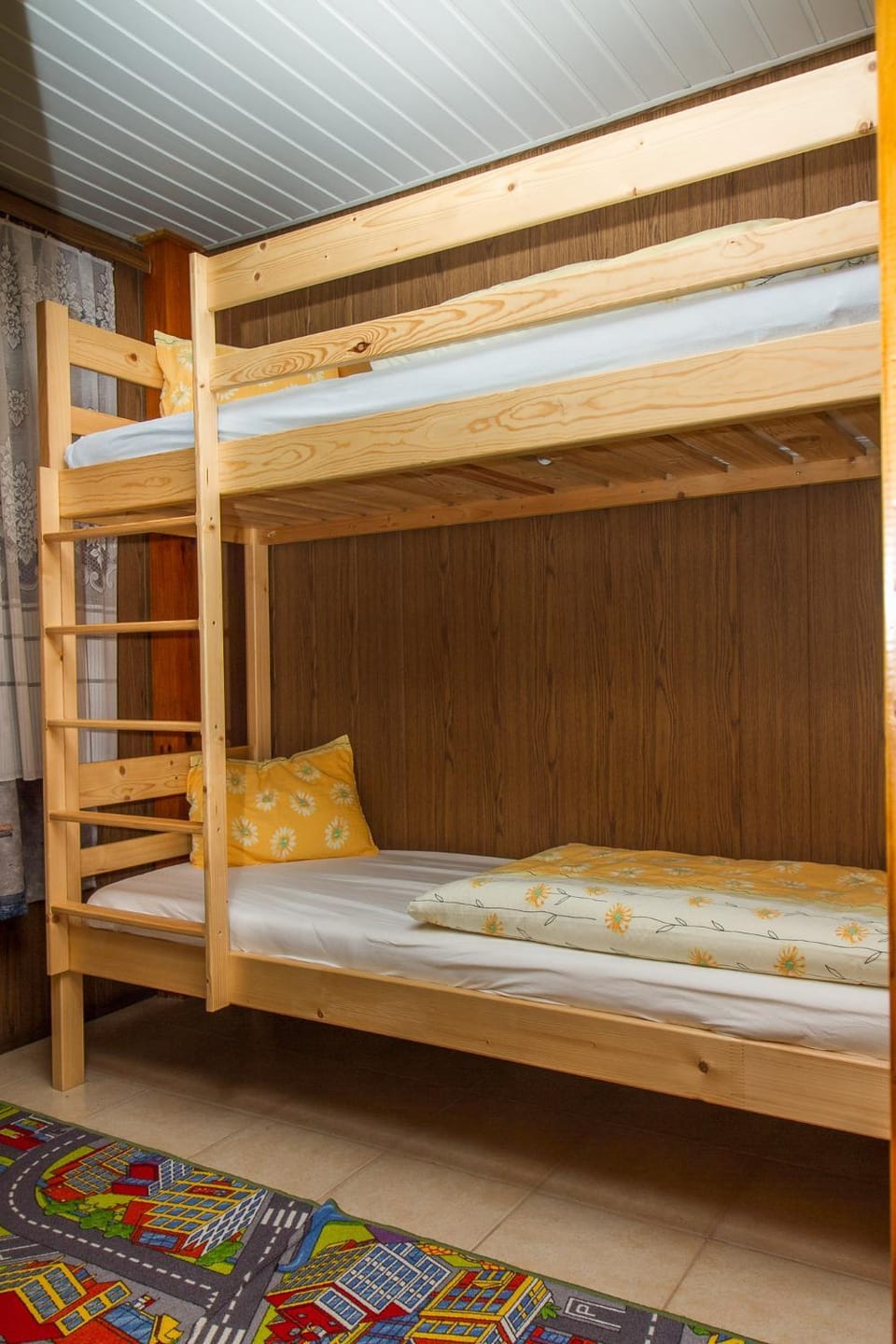 bunk bed
