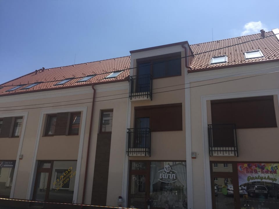 Property building, Facade/entrance