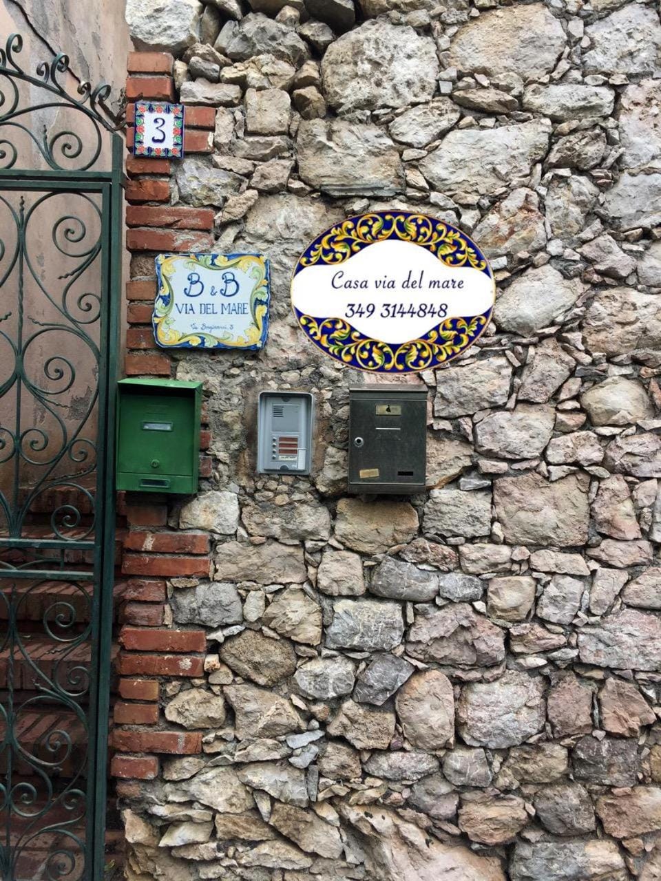 Facade/entrance, Property logo or sign