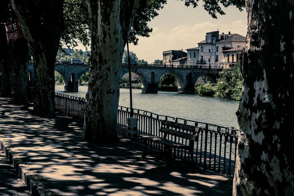 Nearby landmark, Neighbourhood, River view