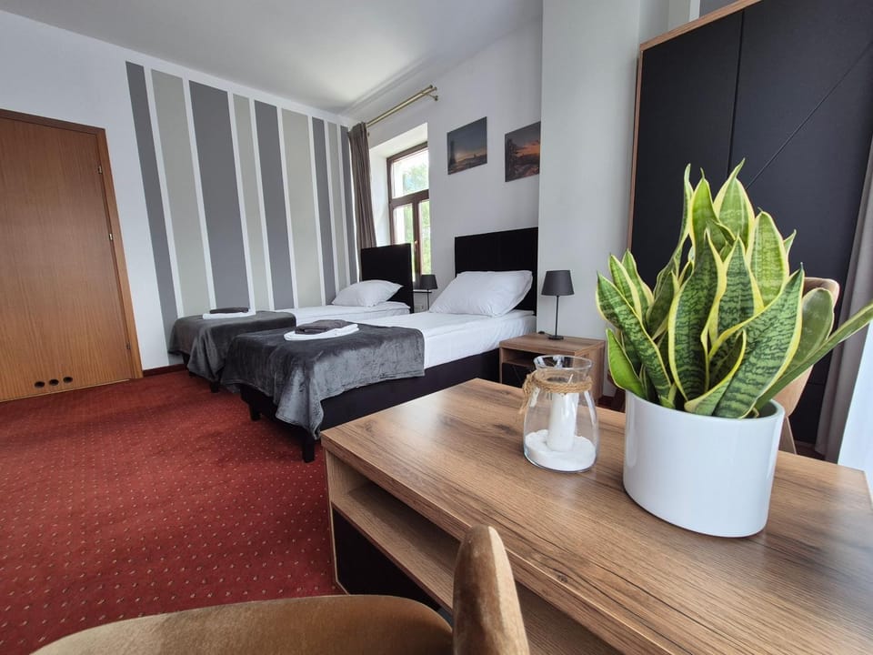 Apartamenty Amadeus & Trattoria Matteo e Raffaello Apartment in Lower Silesian Voivodeship