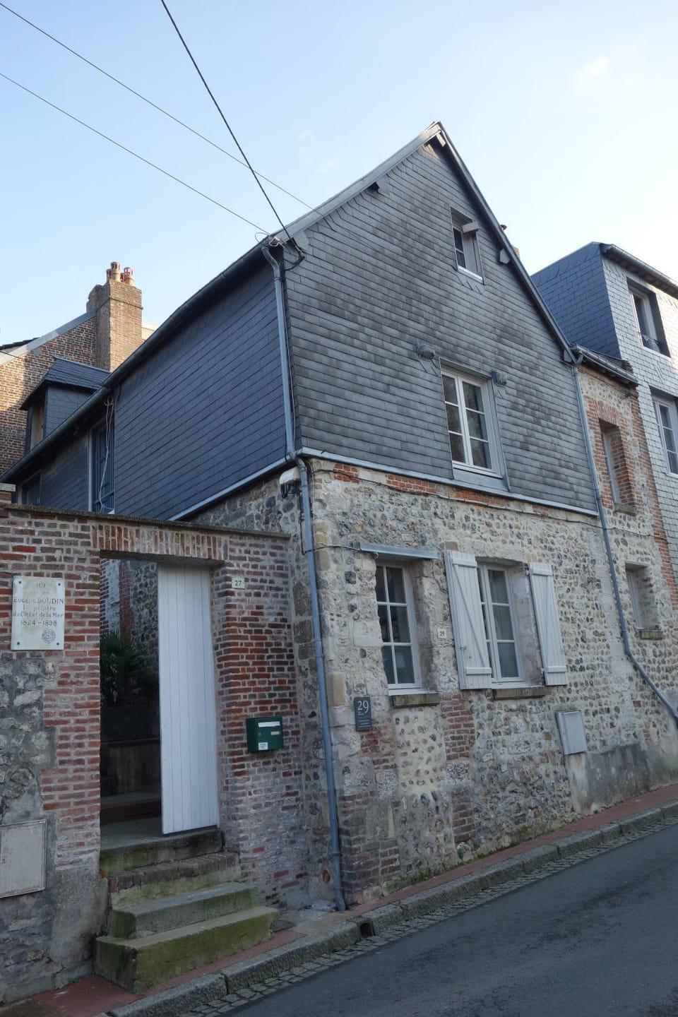 Property building, Facade/entrance