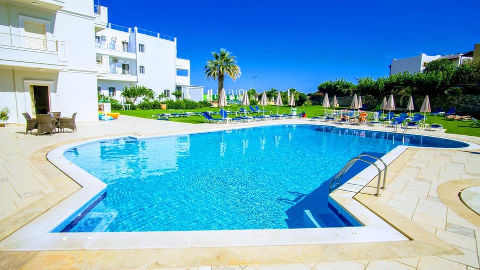 Garden, Swimming pool