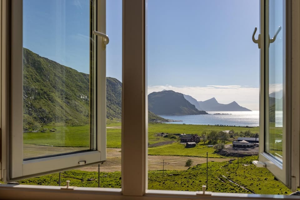 Natural landscape, Mountain view, Sea view