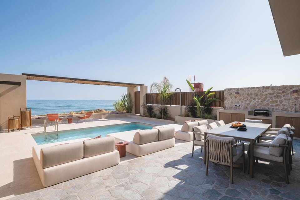 Living room, Beach, Pool view, Sea view, Swimming pool, sunbed